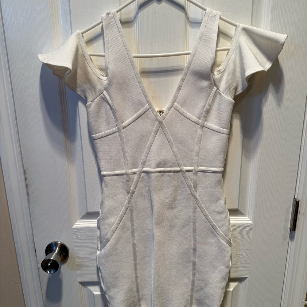 bebe White One-Shoulder V-Neck Bodycon Dress with Flutter Sleeve